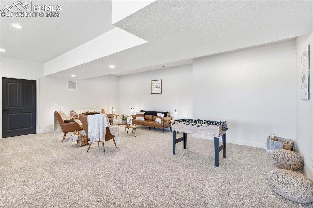 Image 24 of 45: Family Room