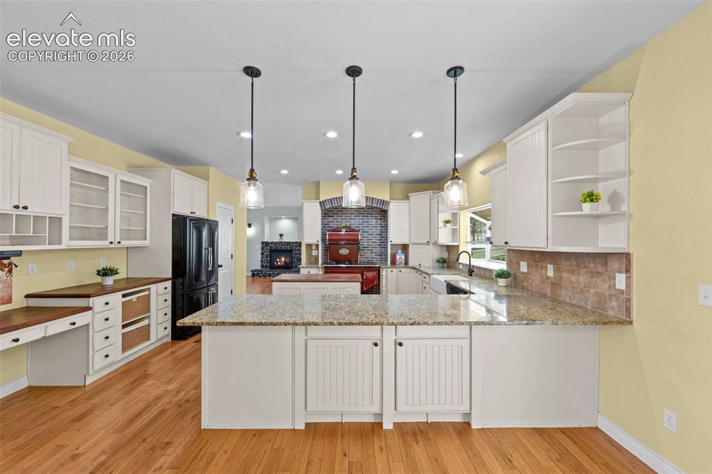 Image 12 of 50: Spacious Culinary Workspace