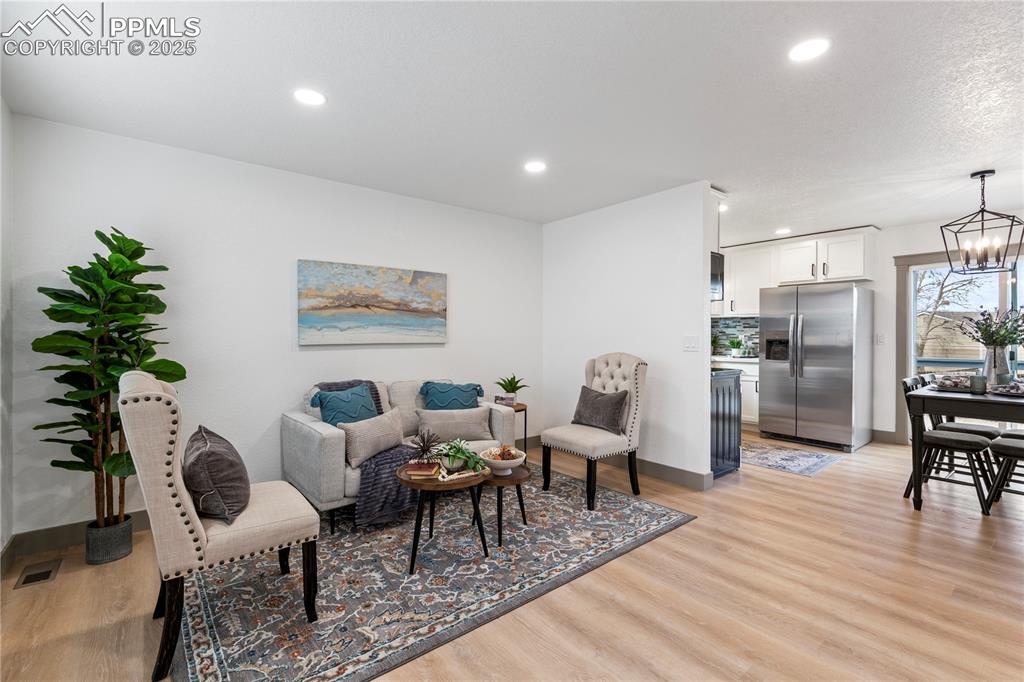 Image 4 of 26: Living Room