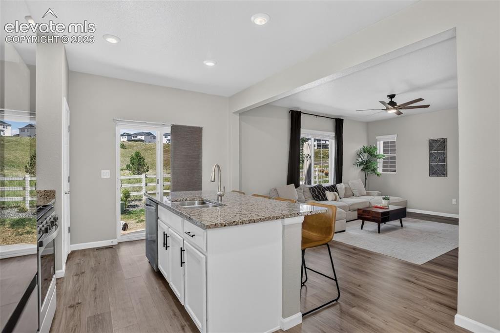 Image 12 of 44: Kitchen