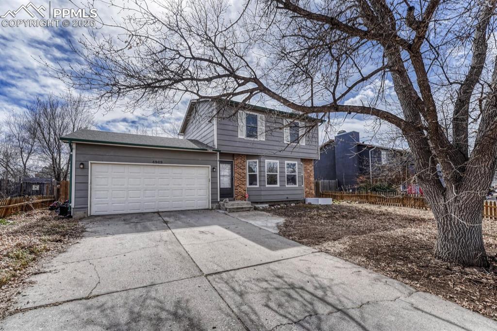 Image 4 of 48: Front of Structure