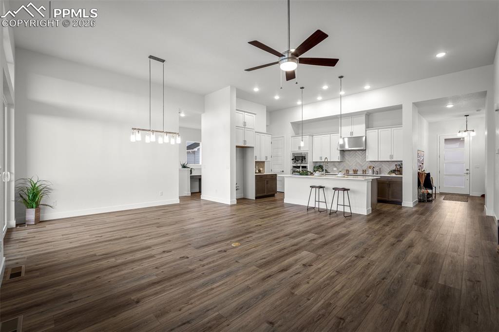 Image 11 of 47: Living Room