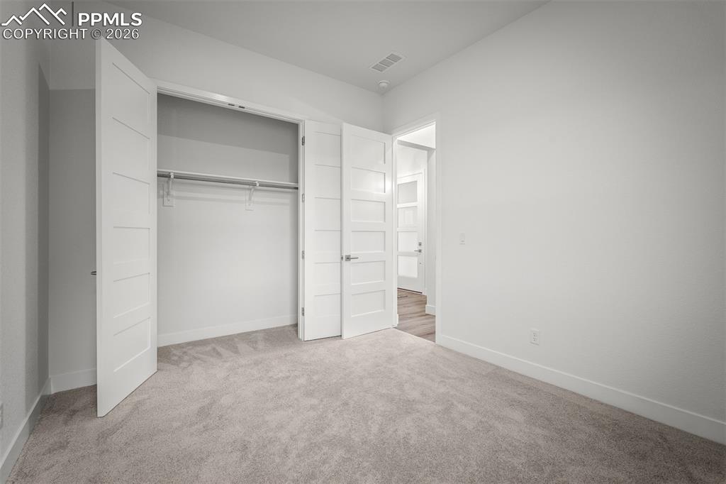 Image 35 of 47: Bedroom