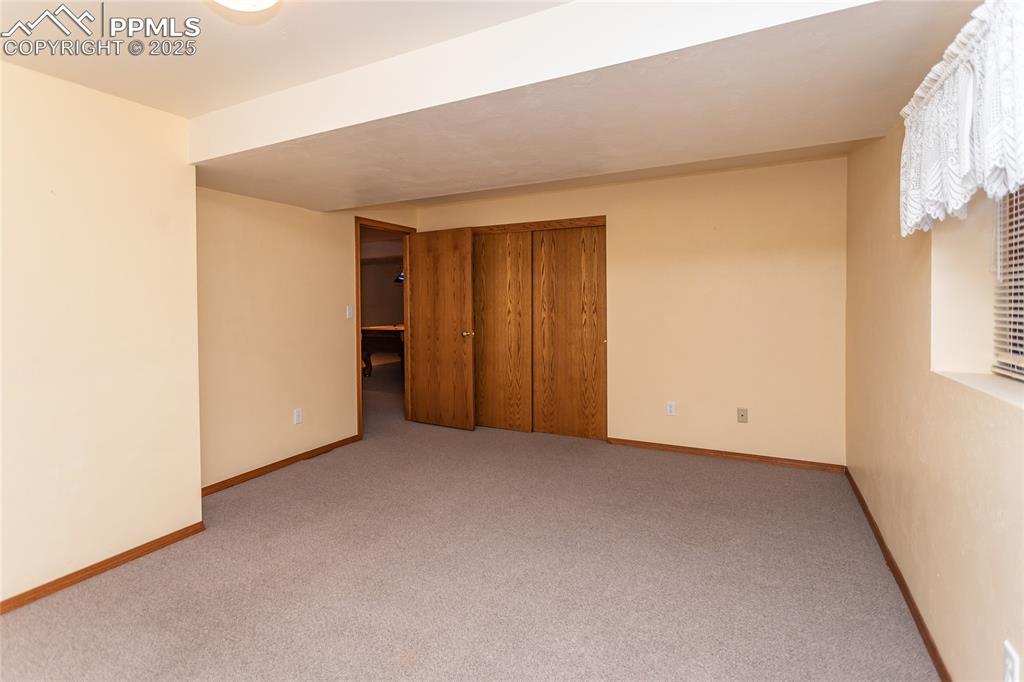 Image 28 of 44: Bedroom