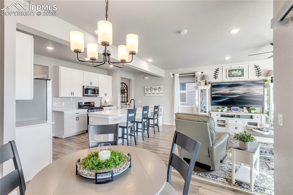 Image 12 of 38: Dining Area