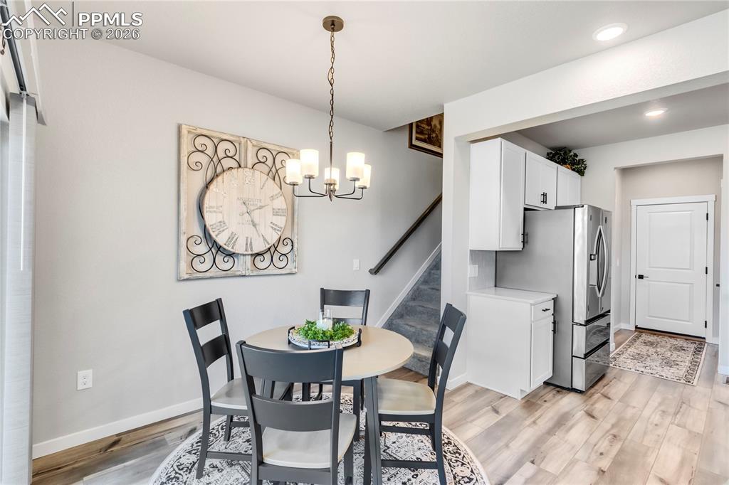 Image 13 of 38: Dining Area