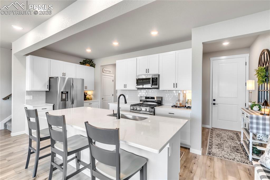 Image 5 of 38: Kitchen