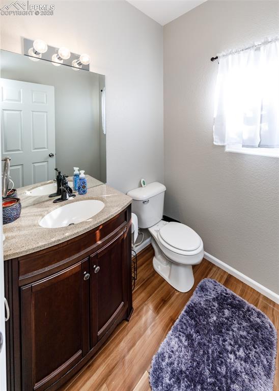 Image 35 of 50: Bathroom