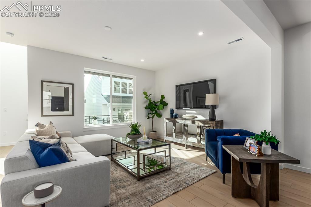 Image 6 of 30: Living Room