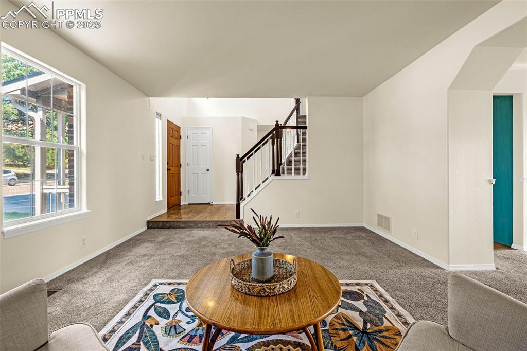 Image 10 of 50: Living Room
