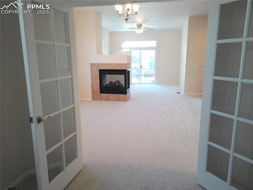 Image 7 of 35: Living Room