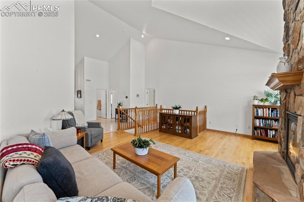 Image 15 of 50: Living Room