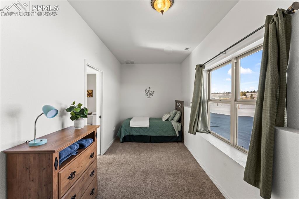 Image 44 of 50: Bedroom