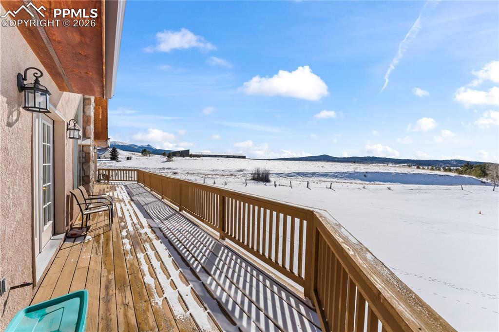 Image 50 of 50: Deck