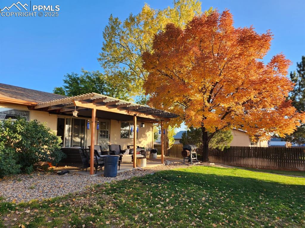 Image 39 of 39: Yard