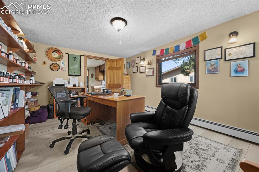 Image 13 of 46: Office