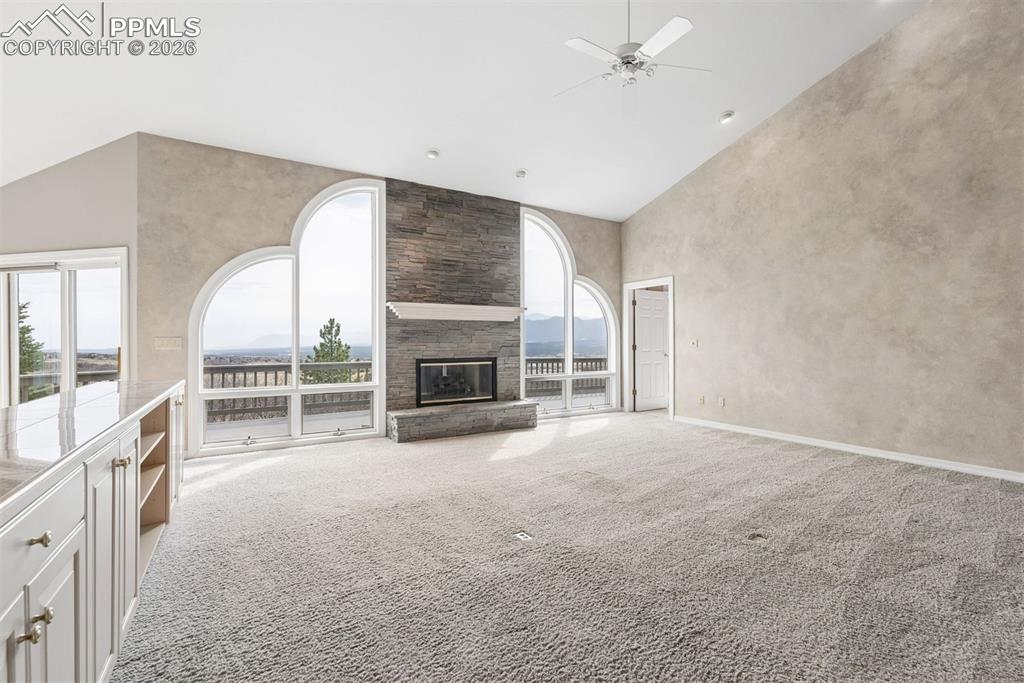 Image 12 of 50: Living Room