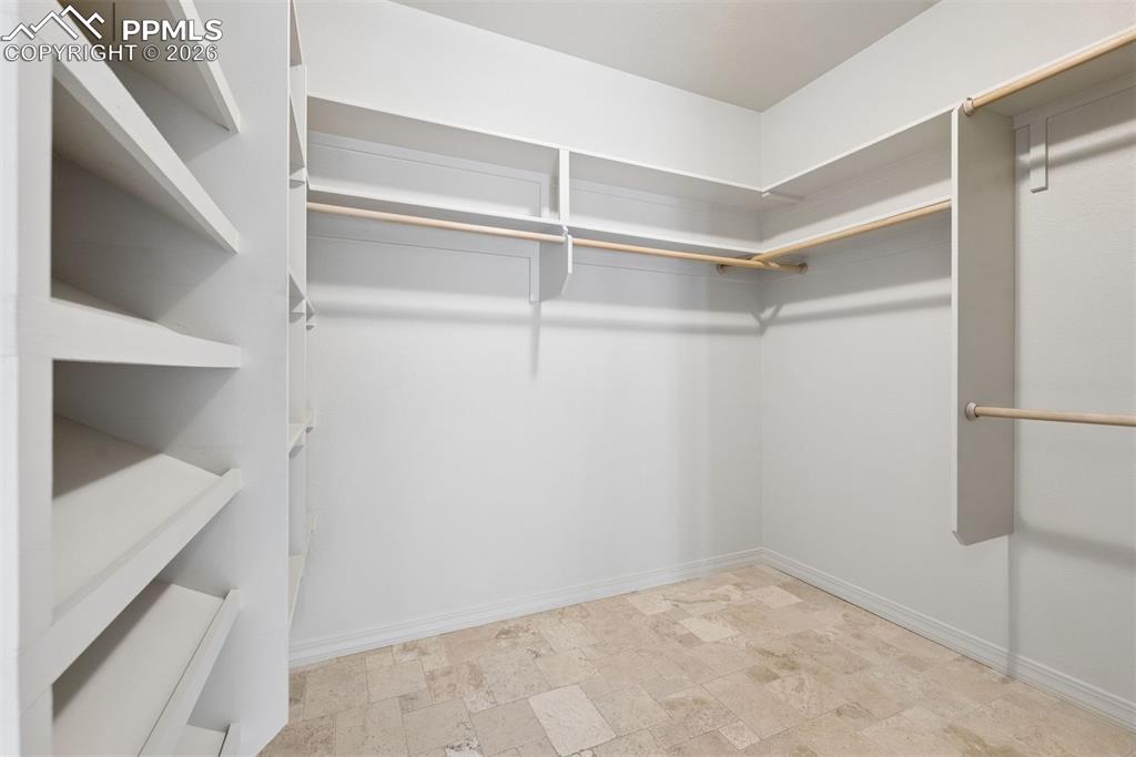 Image 30 of 50: Closet