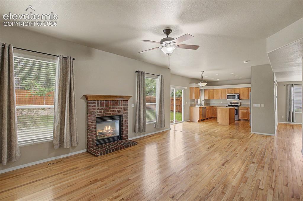 Image 13 of 43: Living Room