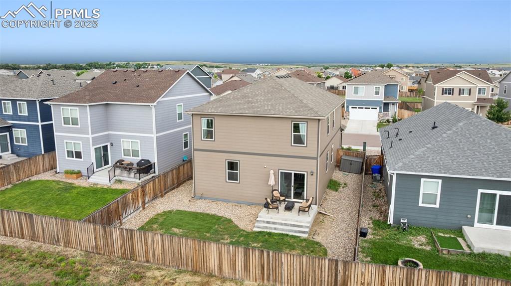 Image 32 of 34: Back of Structure