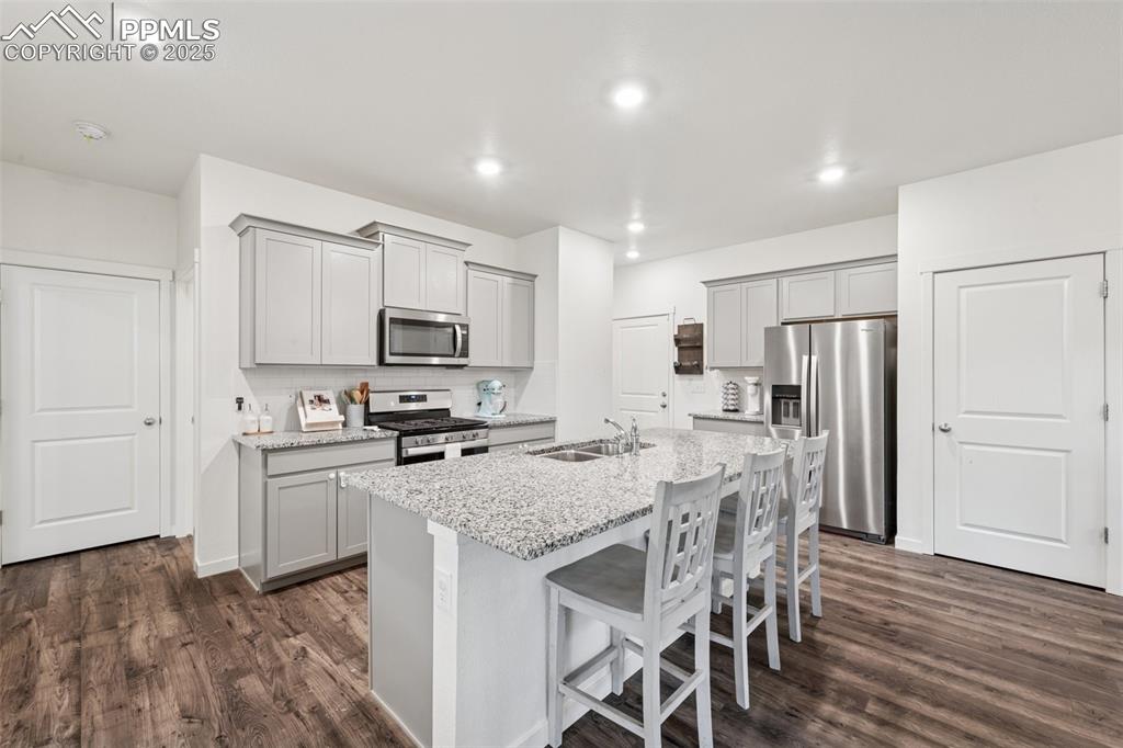 Image 8 of 34: Kitchen