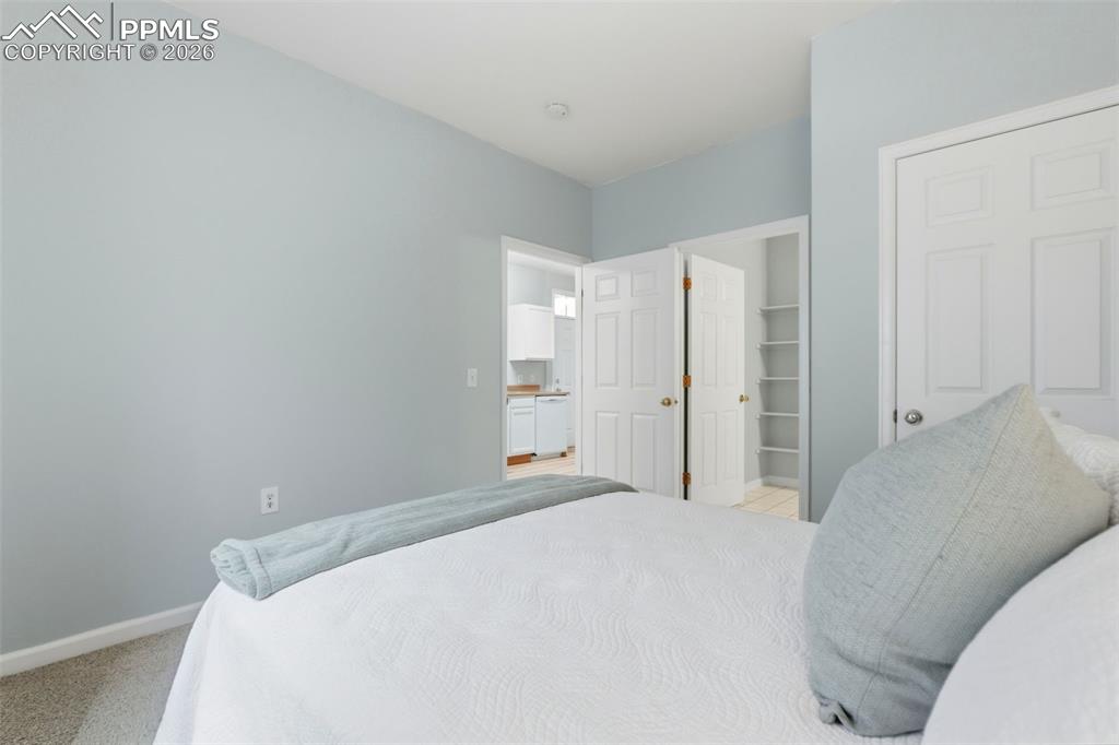 Image 19 of 39: Main level primary