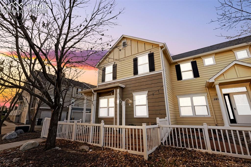 Image 2 of 39: Back of Structure