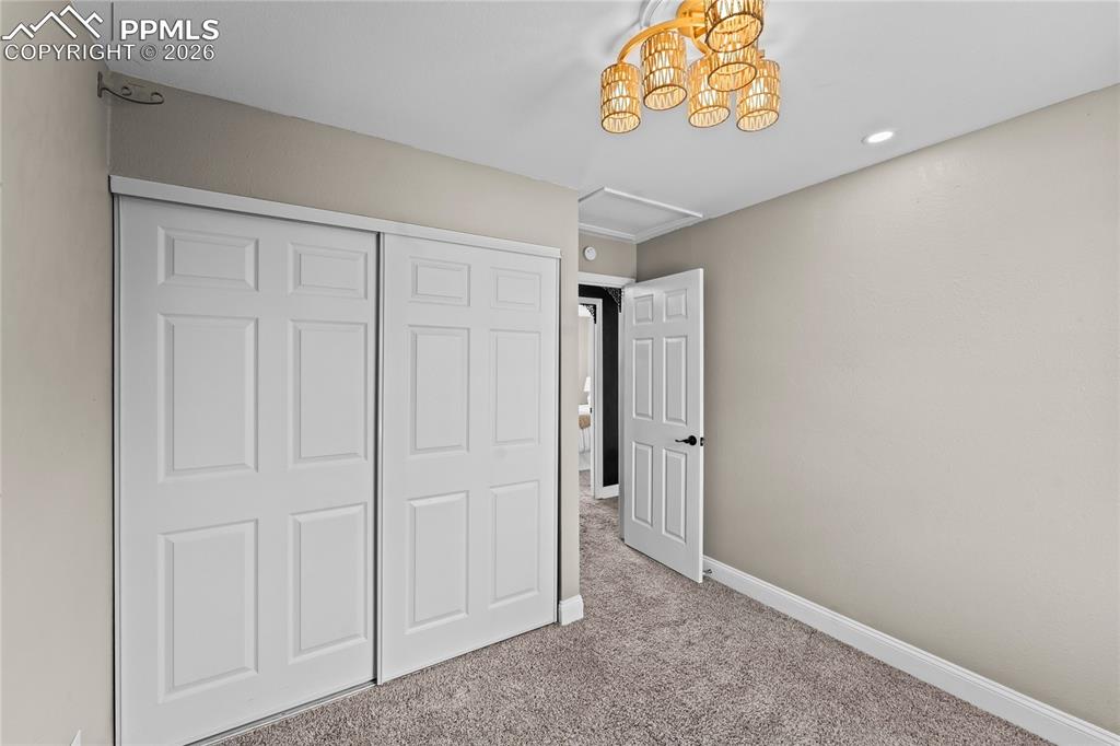 Image 11 of 17: Bedroom