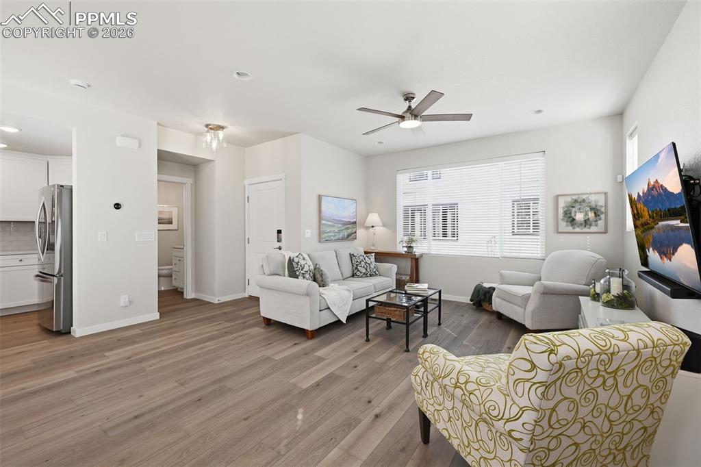 Image 9 of 32: Spacious and gorgeous