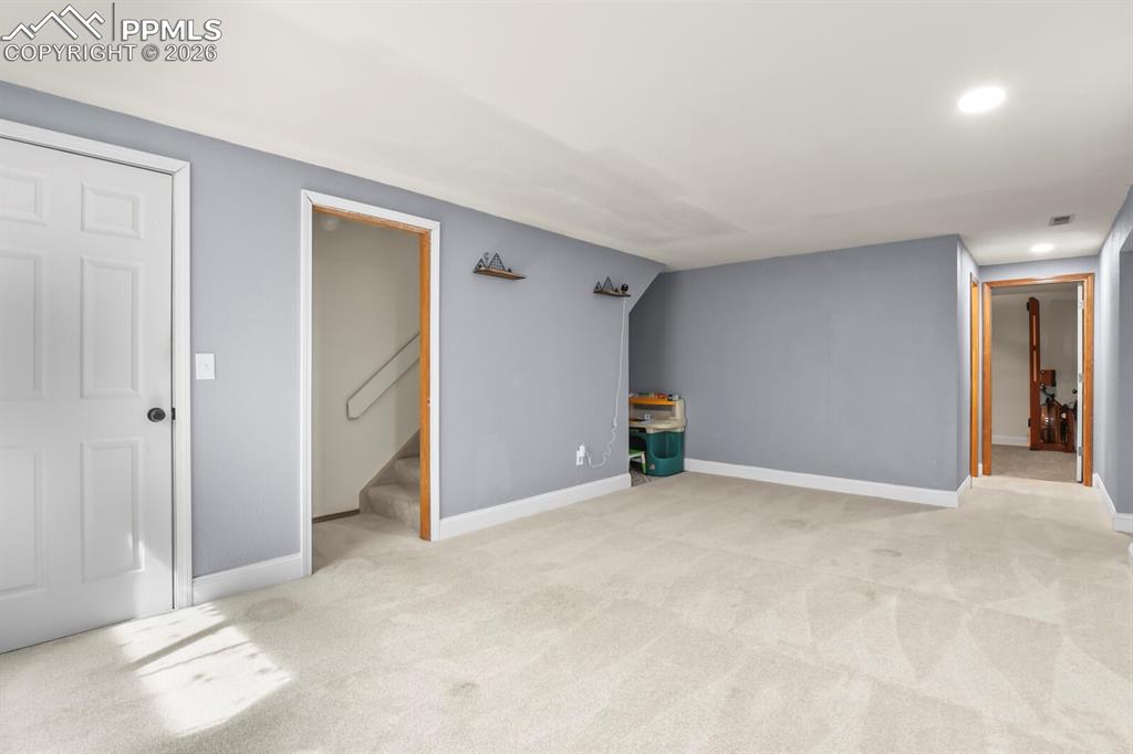 Image 18 of 46: Bonus Room