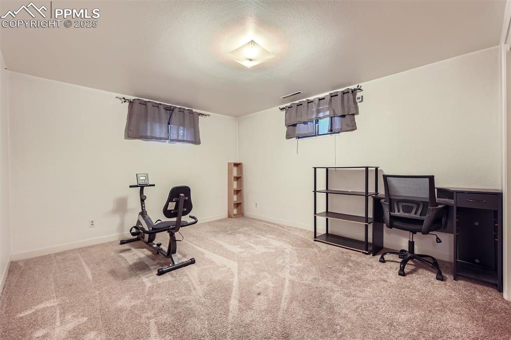Image 28 of 28: Exercise Room