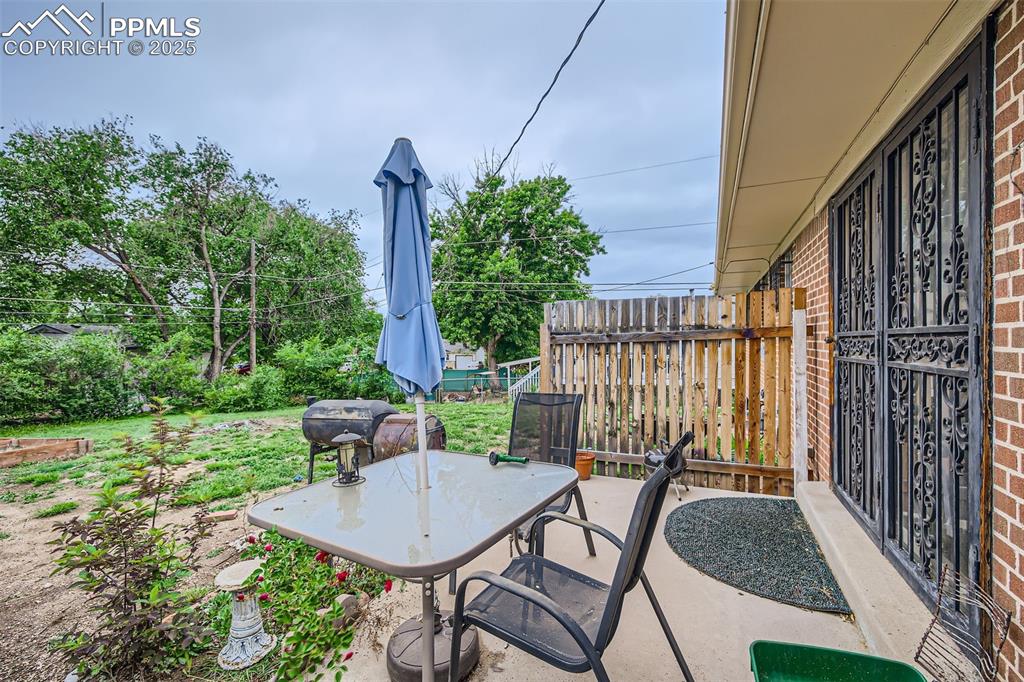 Image 9 of 28: Patio