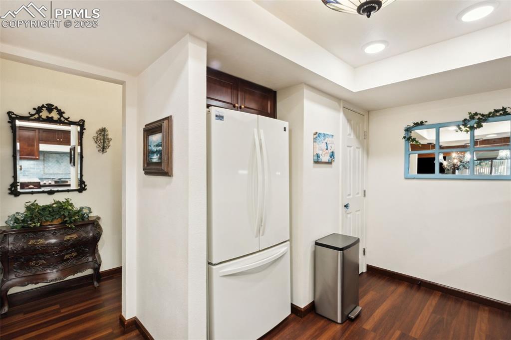 Image 6 of 23: Kitchen