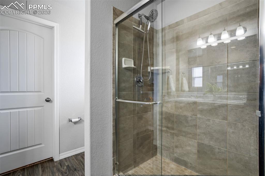 Image 27 of 45: This shower doesn’t rush you