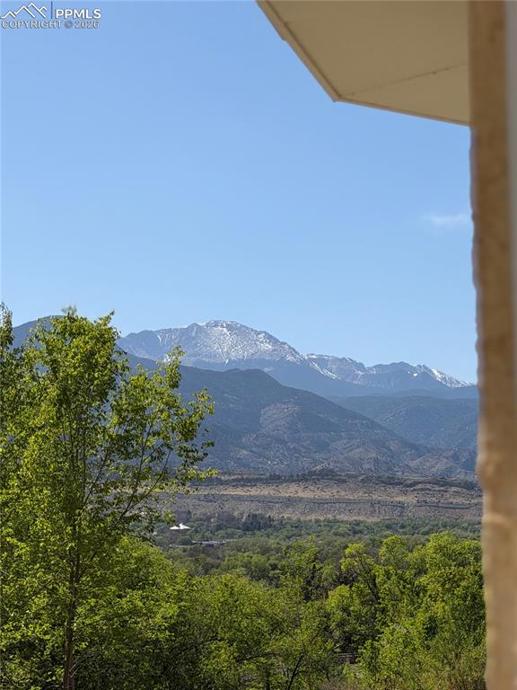 Image 19 of 20: View