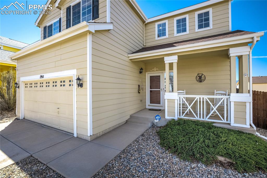 Image 4 of 50: Front of Structure