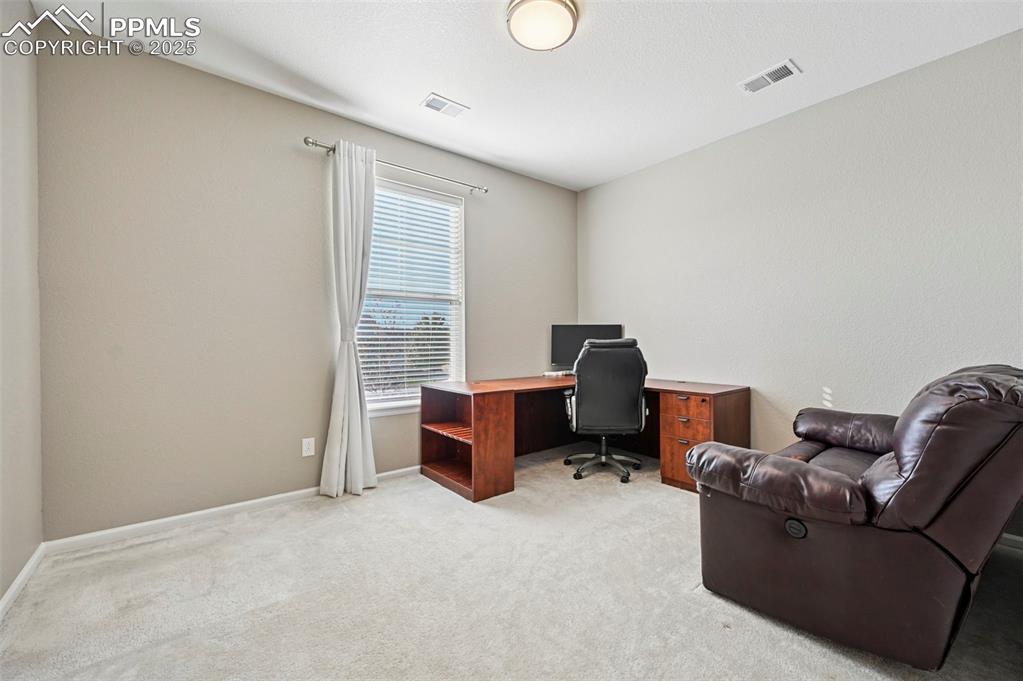 Image 13 of 24: Office