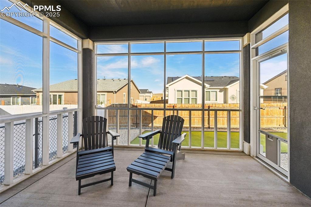 Image 21 of 24: Patio