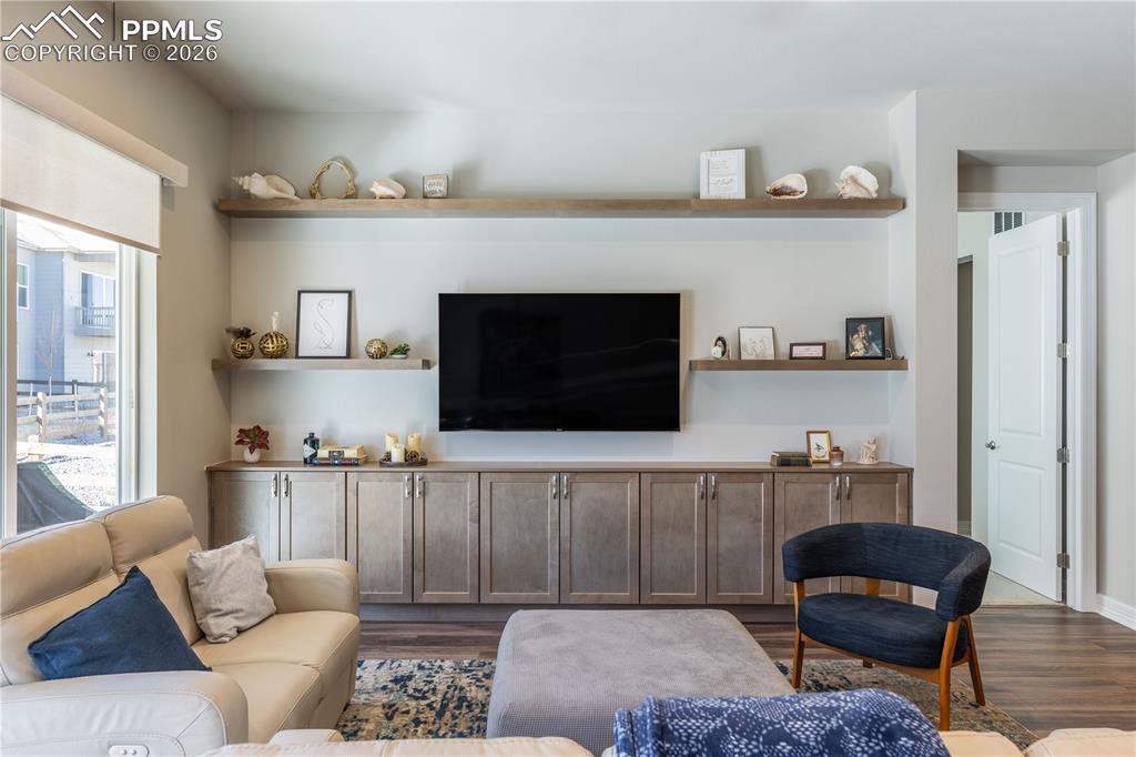 Image 10 of 27: Living Room