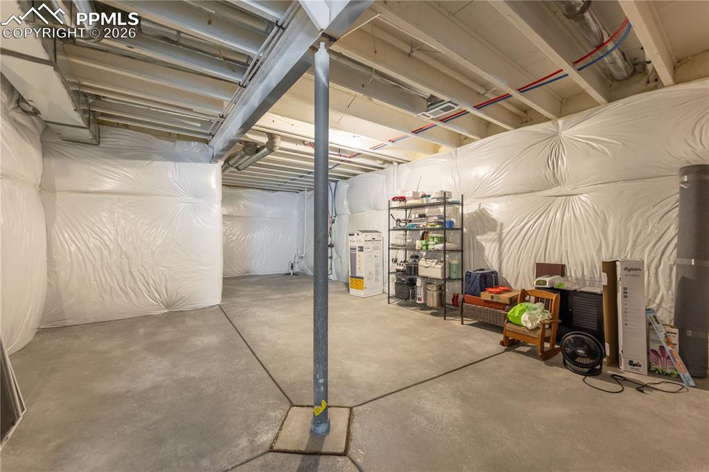 Image 19 of 27: Basement