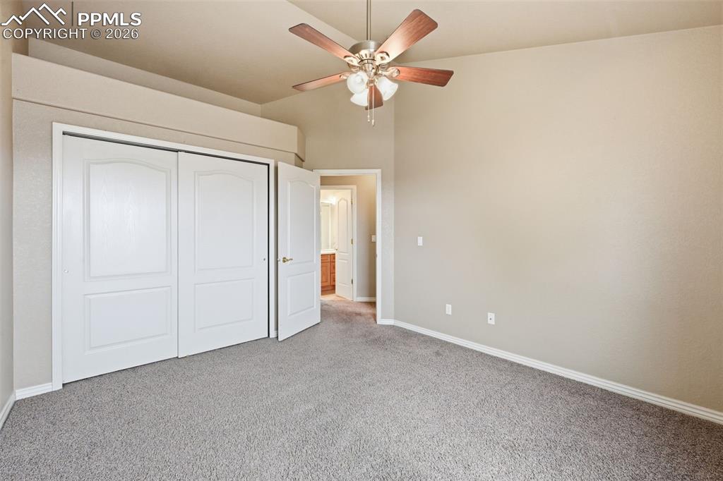 Image 28 of 50: Bedroom