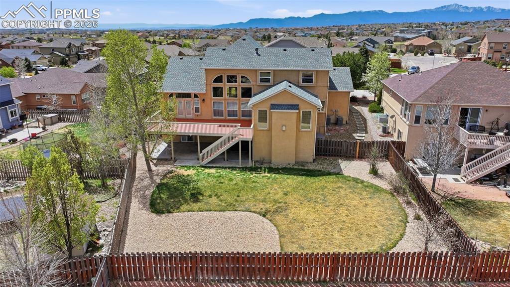 Image 35 of 50: Back of Structure