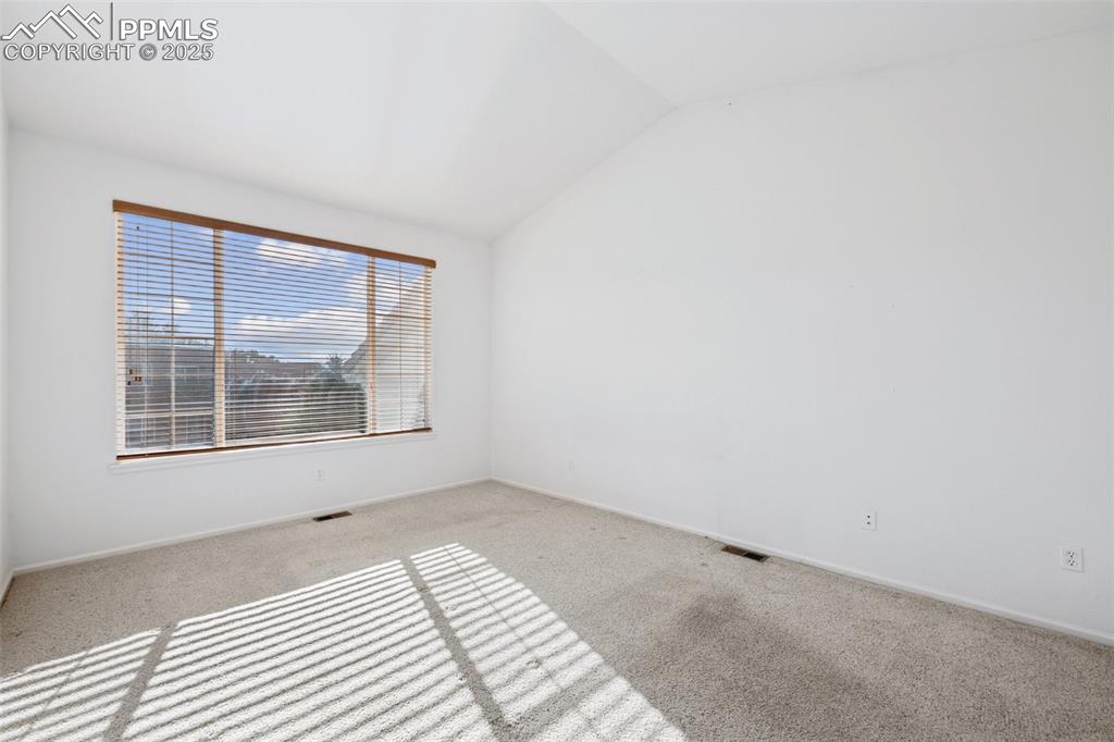 Image 10 of 28: Bedroom