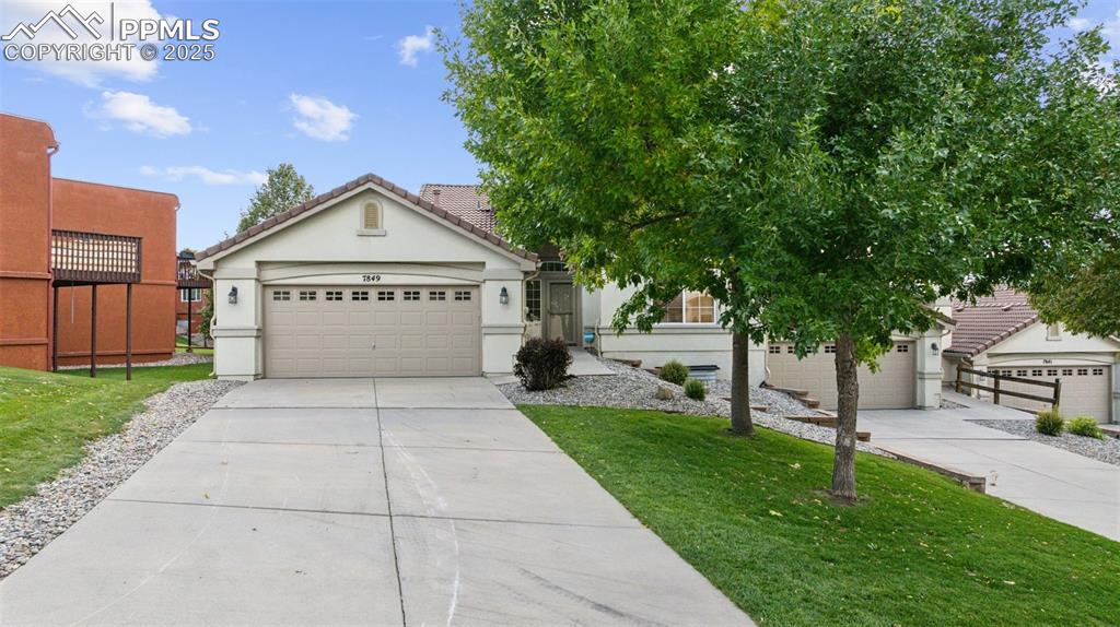 Image 27 of 28: Front of Structure