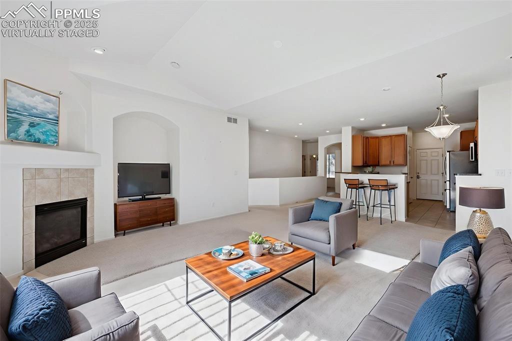 Image 3 of 28: Virtually Staged