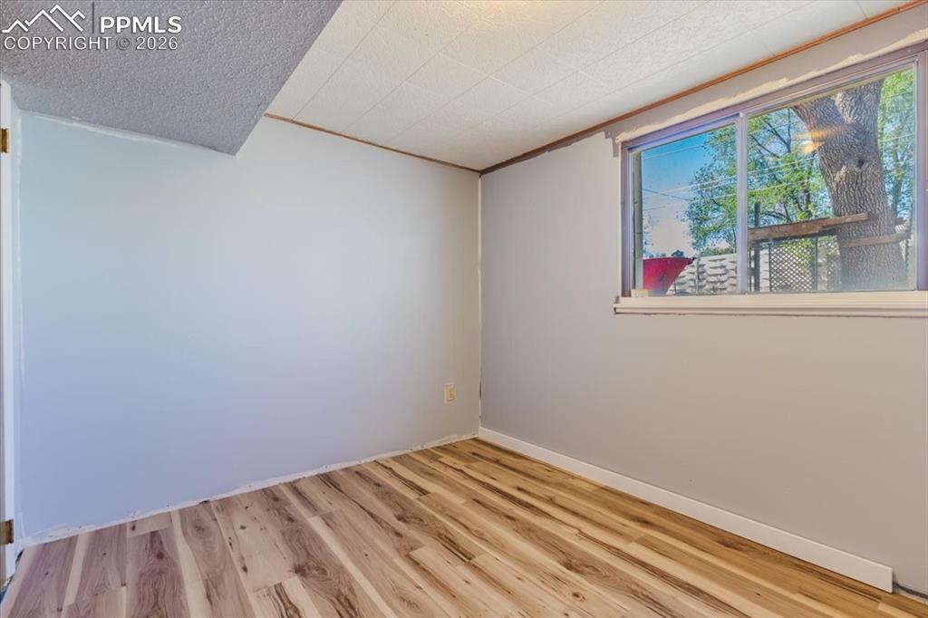 Image 26 of 46: Bedroom