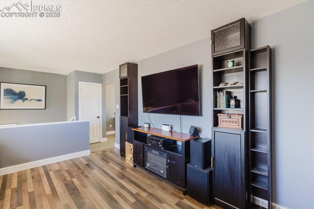 Image 5 of 46: Living Room