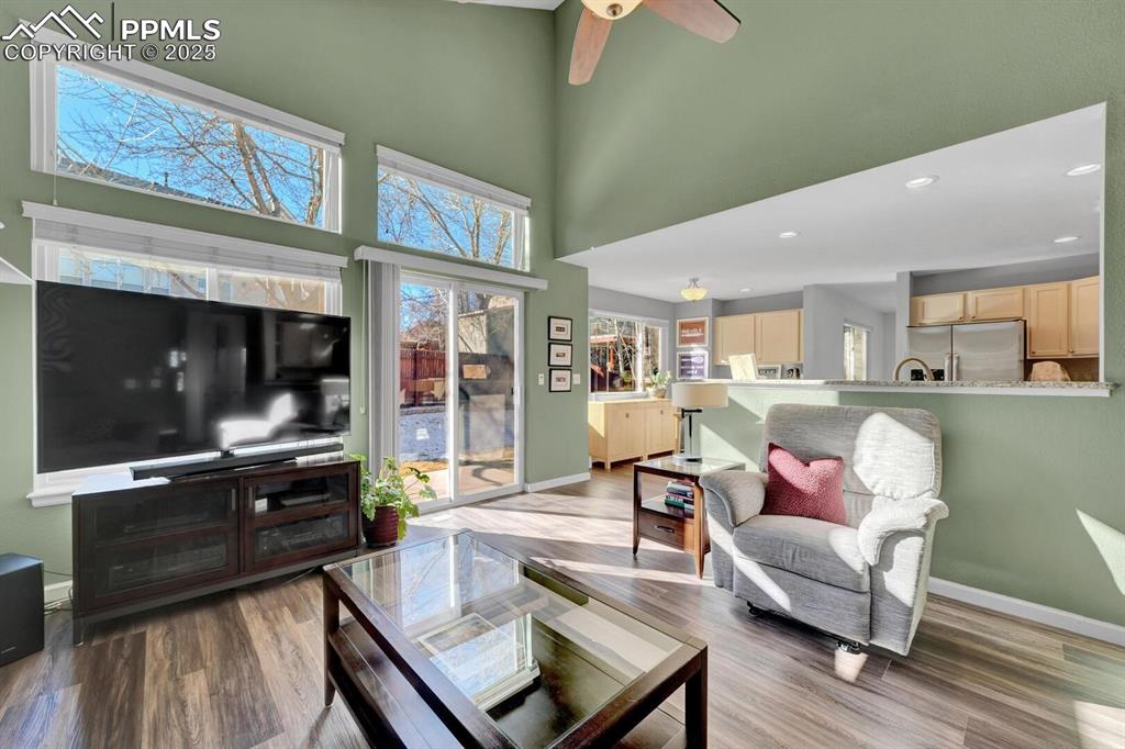 Image 17 of 28: Family Room