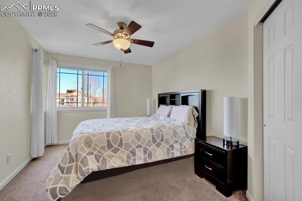 Image 22 of 28: Bedroom