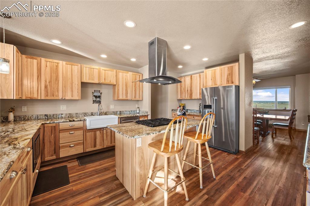 Image 7 of 49: Want to feel like a five-star chef